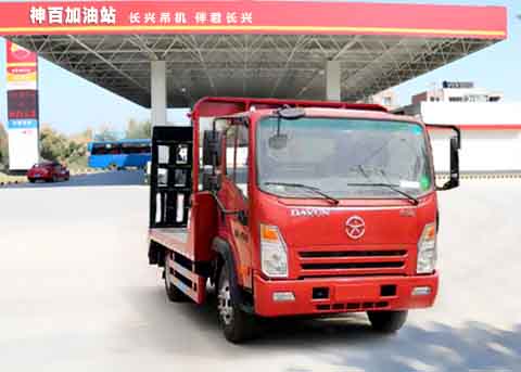 国六大运平板运输车