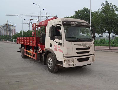 国六解放随车起重运输车