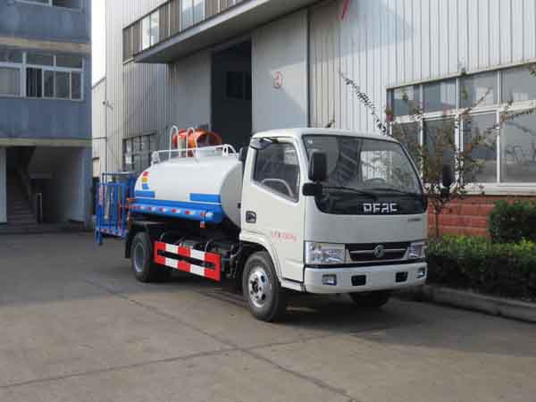 江特牌JDF5070TDYE5型多功能抑尘车