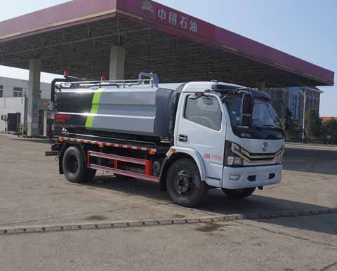 国六东风多利卡清洗吸污车