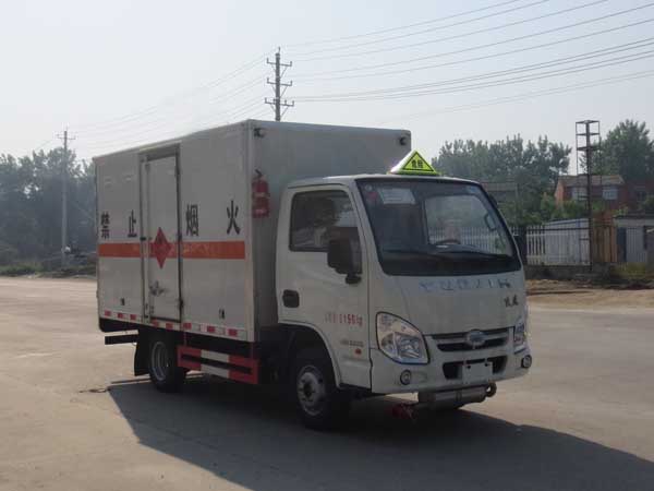 江特牌JDF5020XRQNJ5型易燃气体厢式运输车