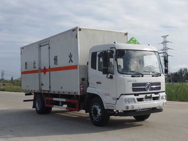 江特牌JDF5160XRYDFH5型易燃液体厢式运输车