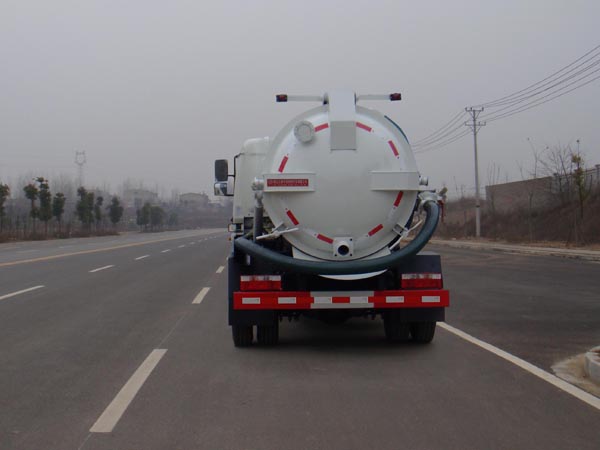 江特牌JDF5080GXWE5型吸污车