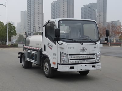 国六解放洒水车